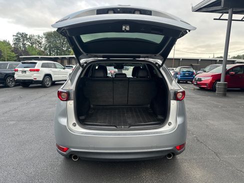 Used 2017 MAZDA CX-5 Touring w/ Preferred Equipment Package AWD/4WD image 11