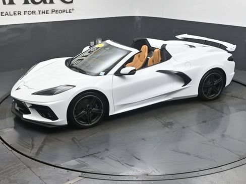 Used 2025 Chevrolet Corvette Stingray Preferred Conv w/ Z51 Performance Package RWD image 45