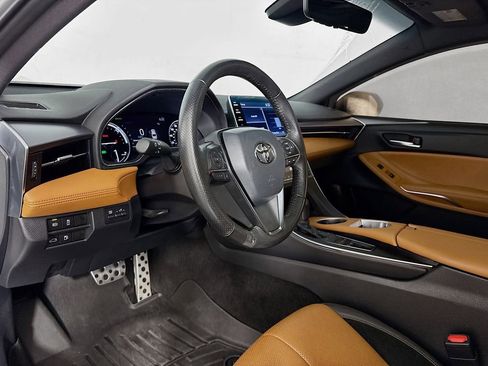 Used 2021 Toyota Avalon XSE image 12