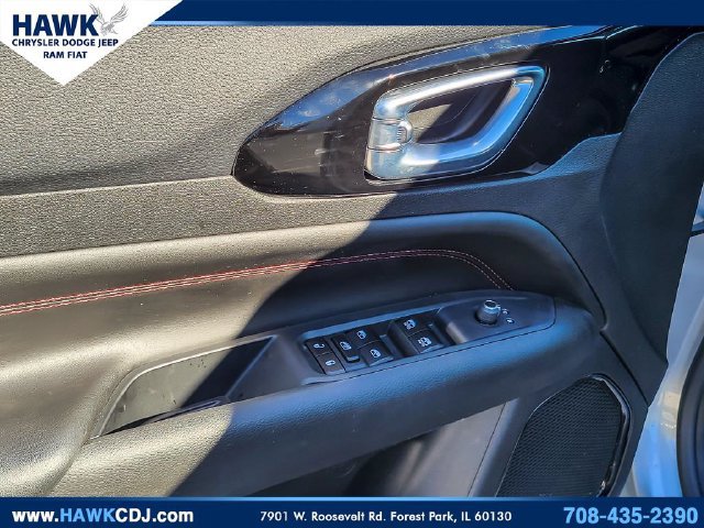 Used 2025 Jeep Compass Trailhawk AWD/4WD image 13