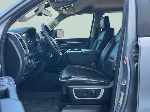 Used 2019 RAM 1500 Laramie w/ Off Road Group AWD/4WD image 22