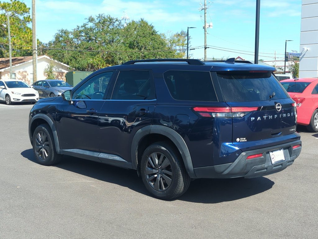 Used 2022 Nissan Pathfinder SV AWD/4WD image 5