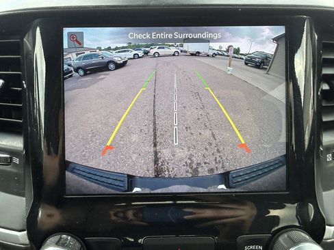 Used 2022 RAM 1500 Big Horn AWD/4WD image 22