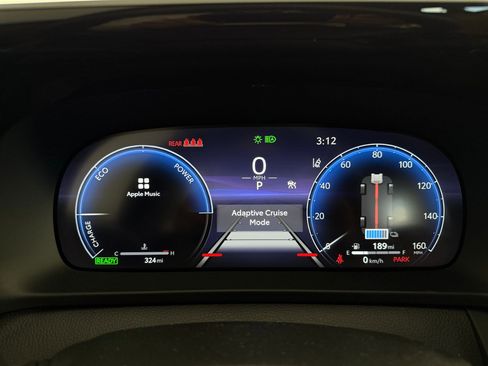 Used 2026 Toyota Crown Signia image 19