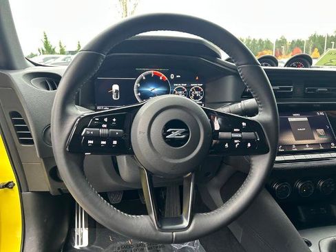 Used 2024 Nissan Z Sport w/ Floor Mat Package image 19