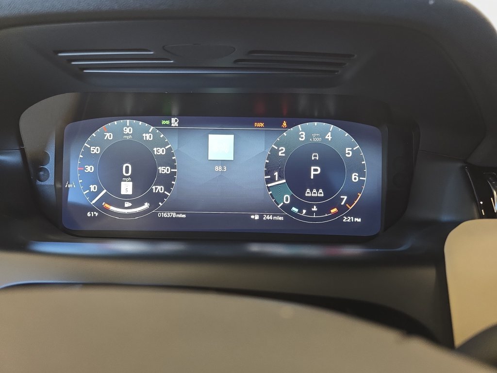 Certified 2025 Land Rover Discovery Sport S AWD/4WD image 22