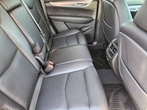 Used 2017 Cadillac XT5 Luxury w/ Driver Awareness Package FWD image 24