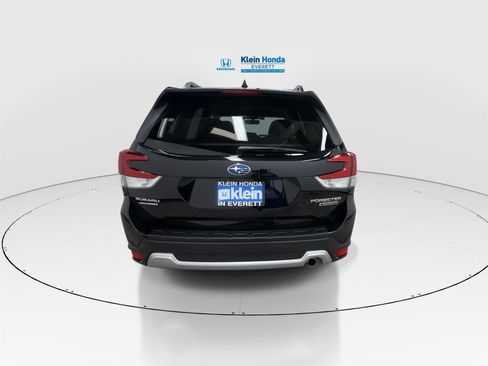 Used 2019 Subaru Forester Touring w/ Popular Package #3 image 9