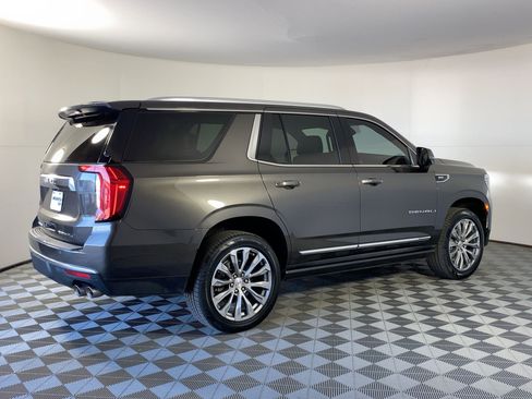 Used 2021 GMC Yukon Denali w/ Denali Premium Package image 7