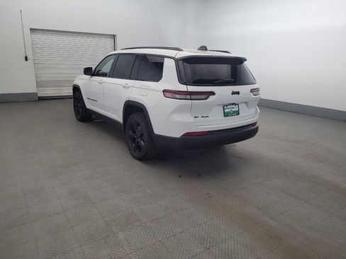 Used 2023 Jeep Grand Cherokee L Laredo AWD/4WD image 5