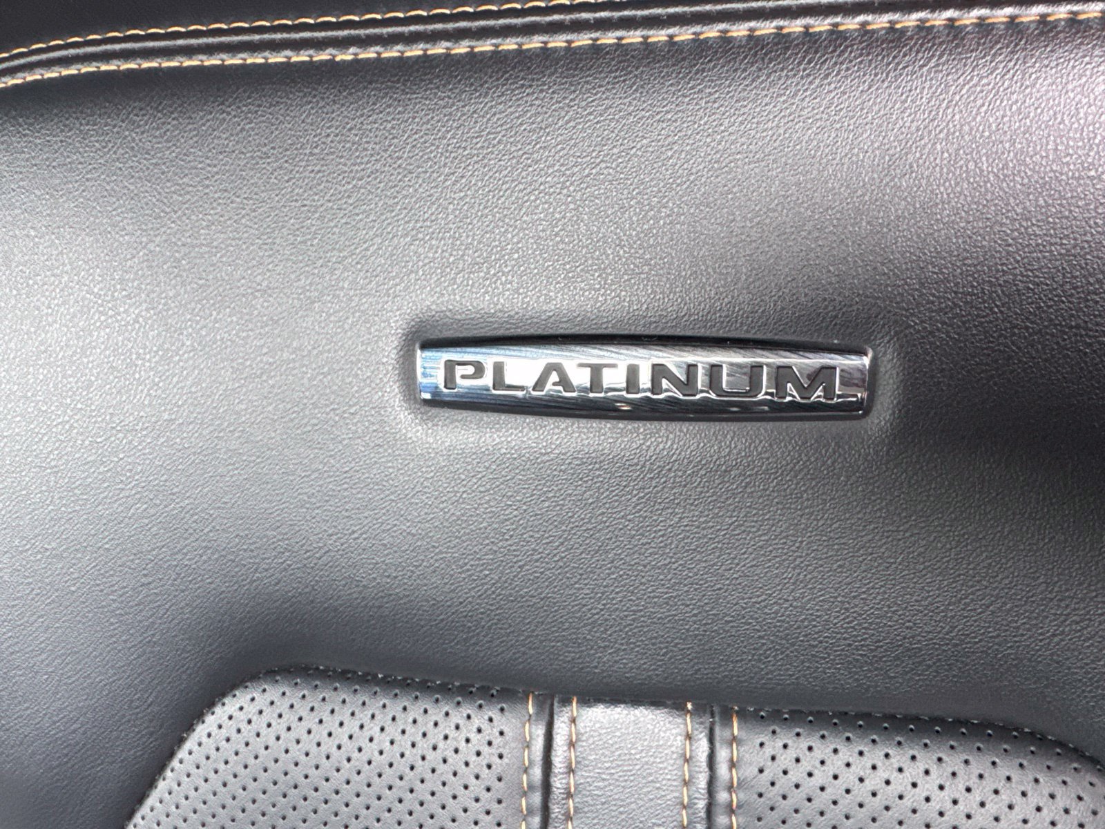 Certified 2024 Ford Expedition Platinum AWD/4WD image 27