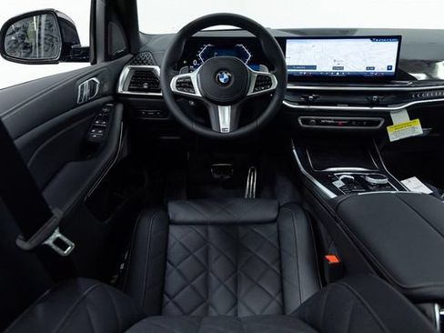 New 2026 BMW X5 xDrive40i w/ M Sport Package AWD/4WD image 4