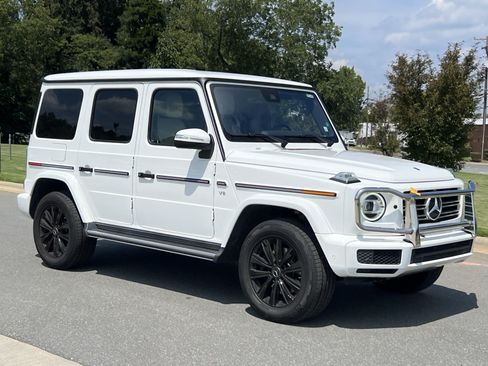 Used 2022 Mercedes-Benz G 550 image 1