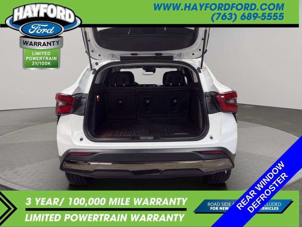 Used 2024 Chevrolet Trax ACTIV w/ Sunroof Package FWD image 20