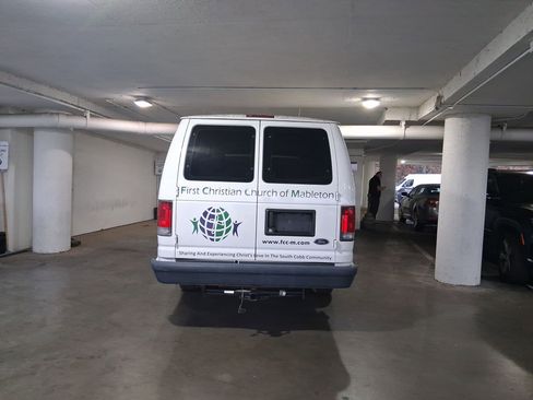 Used 2013 Ford E-350 and Econoline 350 XL w/ PWR Windows & Locks Group image 7