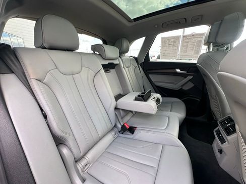 Used 2025 Audi Q5 2.0T Premium Plus w/ Premium Plus Package image 27