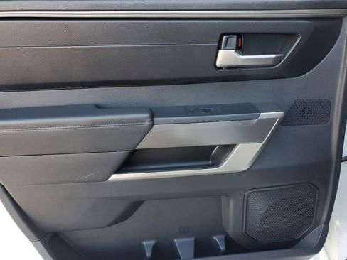 Used 2022 Toyota Tundra SR5 w/ Convenience Package image 14