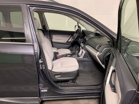 Used 2018 Subaru Forester 2.5i Premium image 35