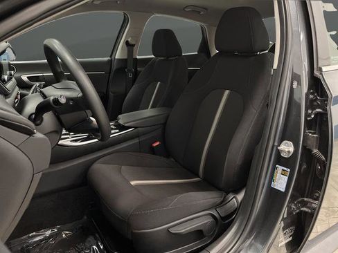 Used 2023 Hyundai Sonata SE image 4