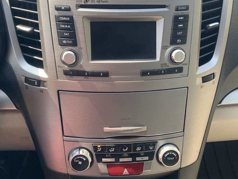 Used 2014 Subaru Outback 2.5i Premium AWD/4WD image 12