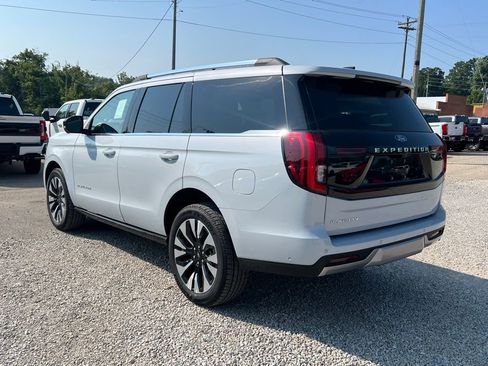 New 2025 Ford Expedition Platinum w/ Driver's Package image 6