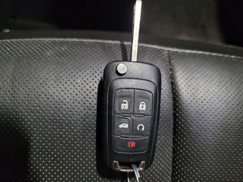 Used 2016 Chevrolet Equinox LTZ w/ Enhanced Convenience Package AWD/4WD image 32