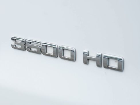 Used 2018 Chevrolet Silverado 3500 W/T image 40