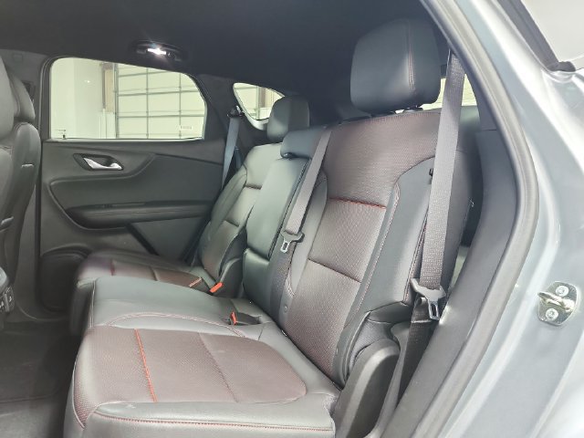 Used 2025 Chevrolet Blazer RS FWD image 12