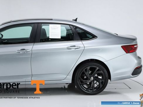 Used 2025 Volkswagen Jetta SE FWD image 41