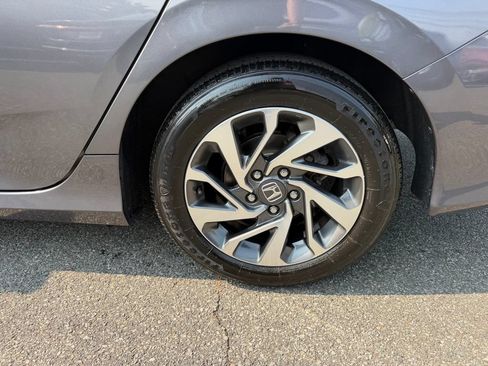Used 2017 Honda Civic EX image 10