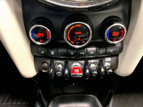 Certified 2024 MINI Cooper S w/ Signature Upholstery Package image 34