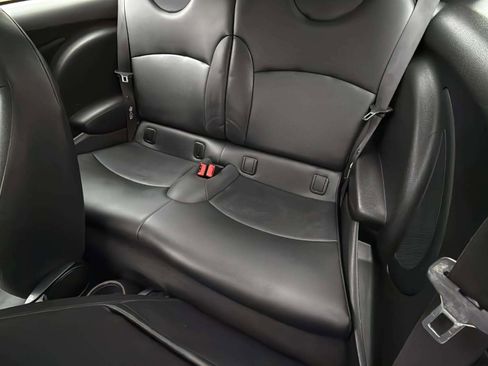 Used 2011 MINI Cooper Hardtop image 19