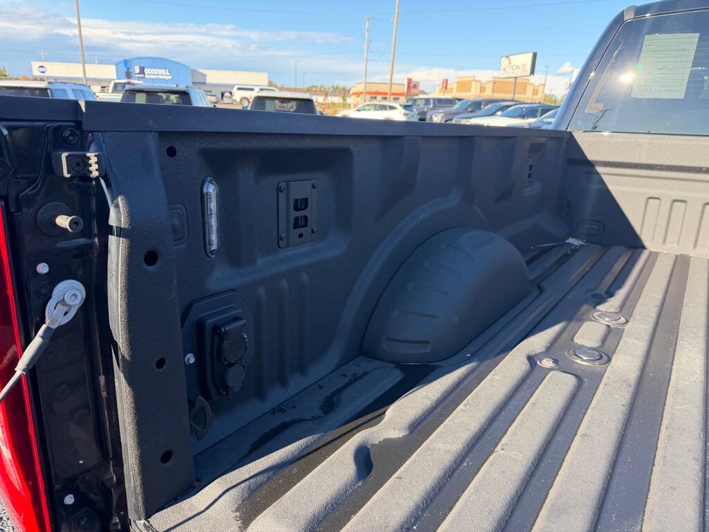 Used 2025 Ford F450 Platinum w/ FX4 Off-Road Package AWD/4WD image 47