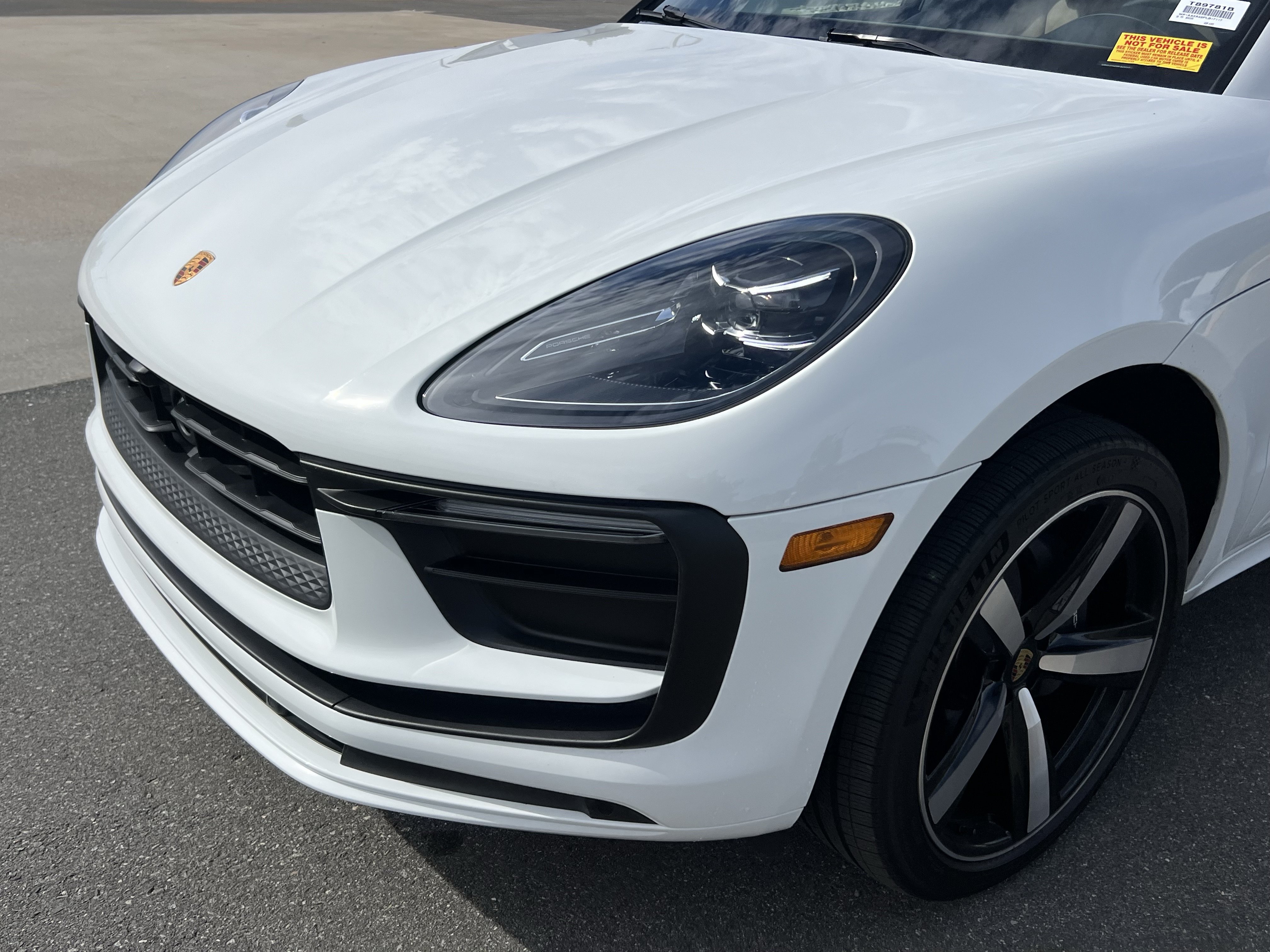 Used 2023 Porsche Macan AWD/4WD image 11