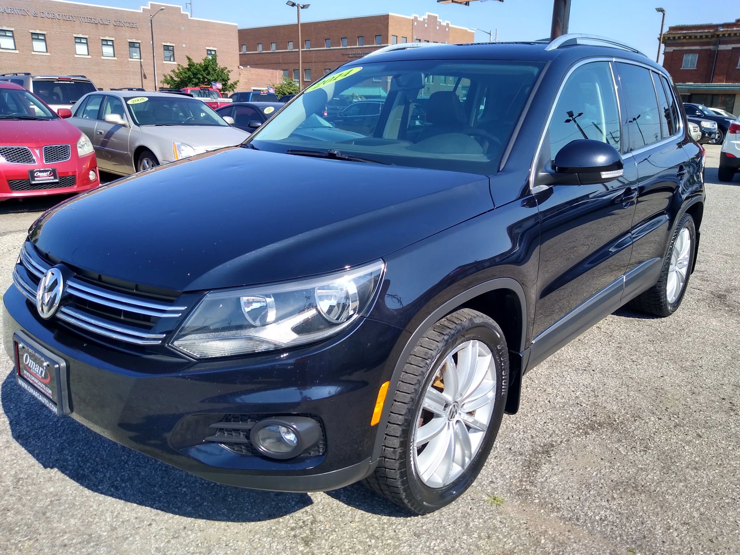 Used 2014 Volkswagen Tiguan SEL AWD/4WD image 4