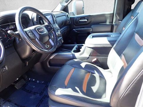 Used 2022 GMC Sierra 2500 AT4 w/ AT4 Premium Plus Package AWD/4WD image 13