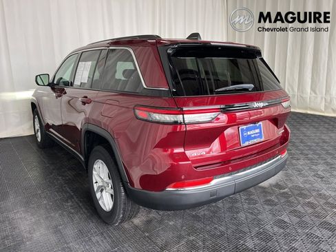 Used 2023 Jeep Grand Cherokee Laredo w/ Luxury Tech Group I image 28