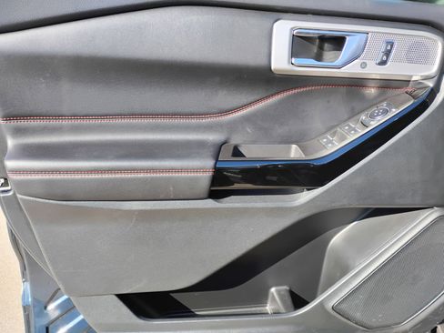 Used 2023 Ford Explorer ST-Line image 15