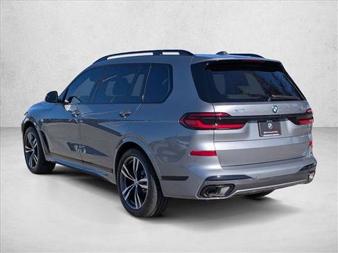 Certified 2026 BMW X7 xDrive40i w/ M Sport Package AWD/4WD image 8