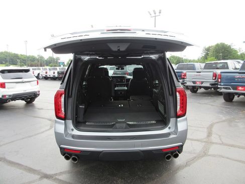 Certified 2024 GMC Yukon Denali AWD/4WD image 9