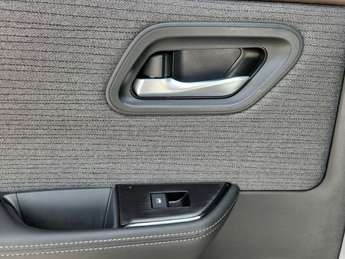 Certified 2023 Nissan Rogue SV FWD image 20