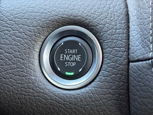 Used 2023 GMC Yukon Denali w/ LPO, Floor Liner Package image 28