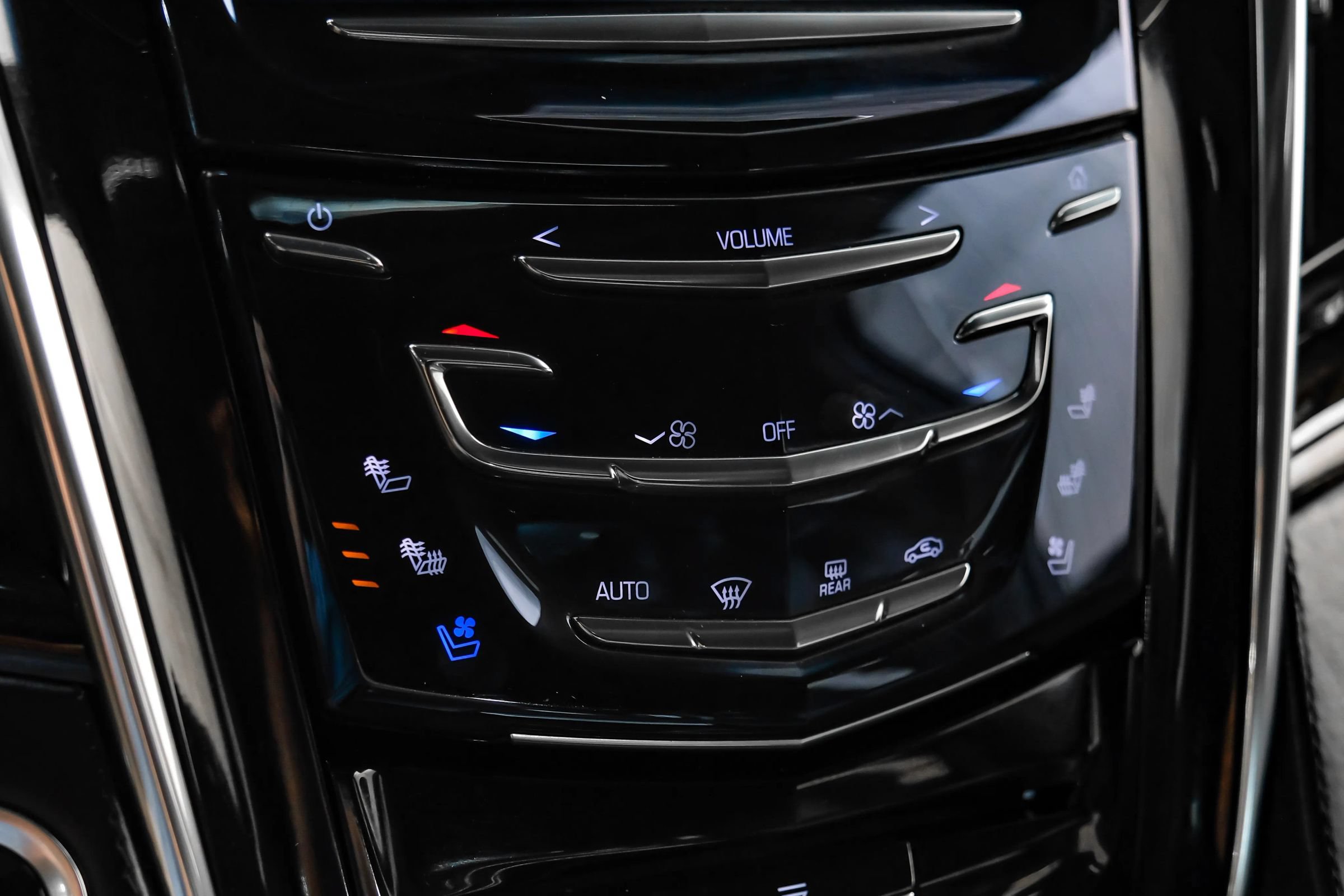 Used 2016 Cadillac Escalade Platinum AWD/4WD image 31