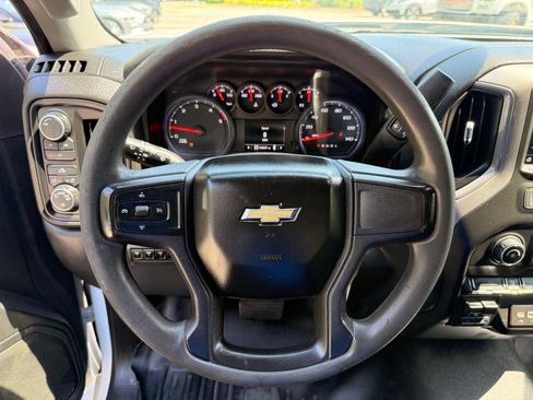 Used 2021 Chevrolet Silverado 2500 W/T w/ WT Convenience Package AWD/4WD image 32