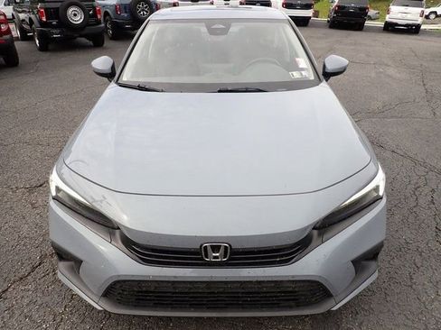 Used 2023 Honda Civic Touring image 9