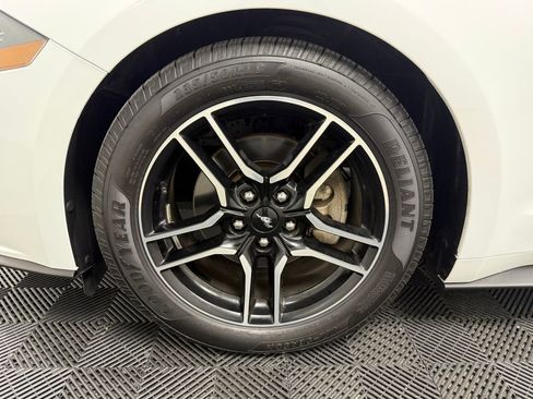 Used 2018 Ford Mustang Premium image 25