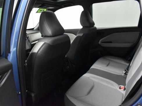 Used 2025 Subaru Forester Premium image 16