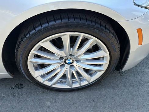 Used 2011 BMW 550i Sedan image 28