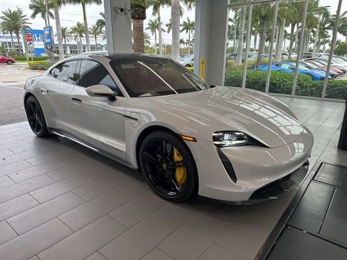 Used 2022 Porsche Taycan Turbo S image 1