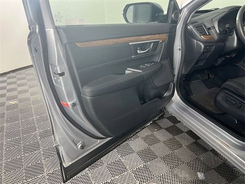 Used 2019 Honda CR-V EX image 16